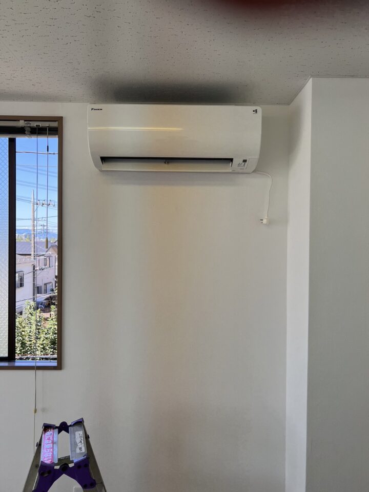 【施工事例】エアコンの屋上設置 3階 屋上室外機取付け 川越市