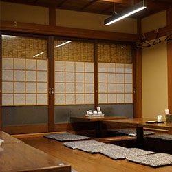 居酒屋の高効率空調システム導入