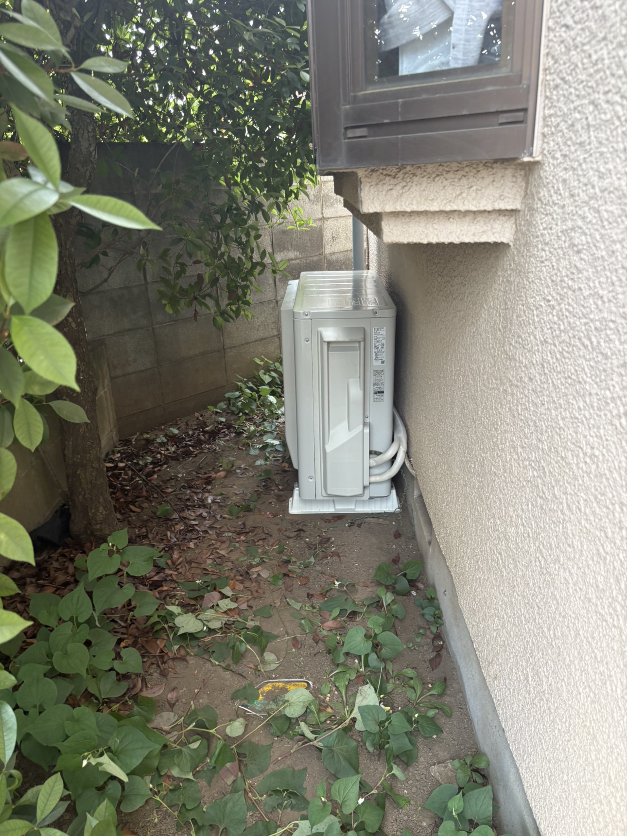 ダイキンエアコン室外機設置後