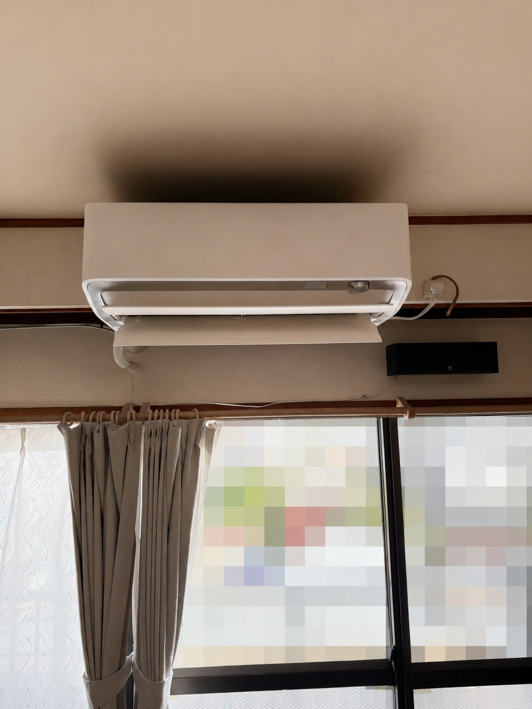 東京都練馬区で設置したダイキンうるさらX18畳用エアコンの室内機