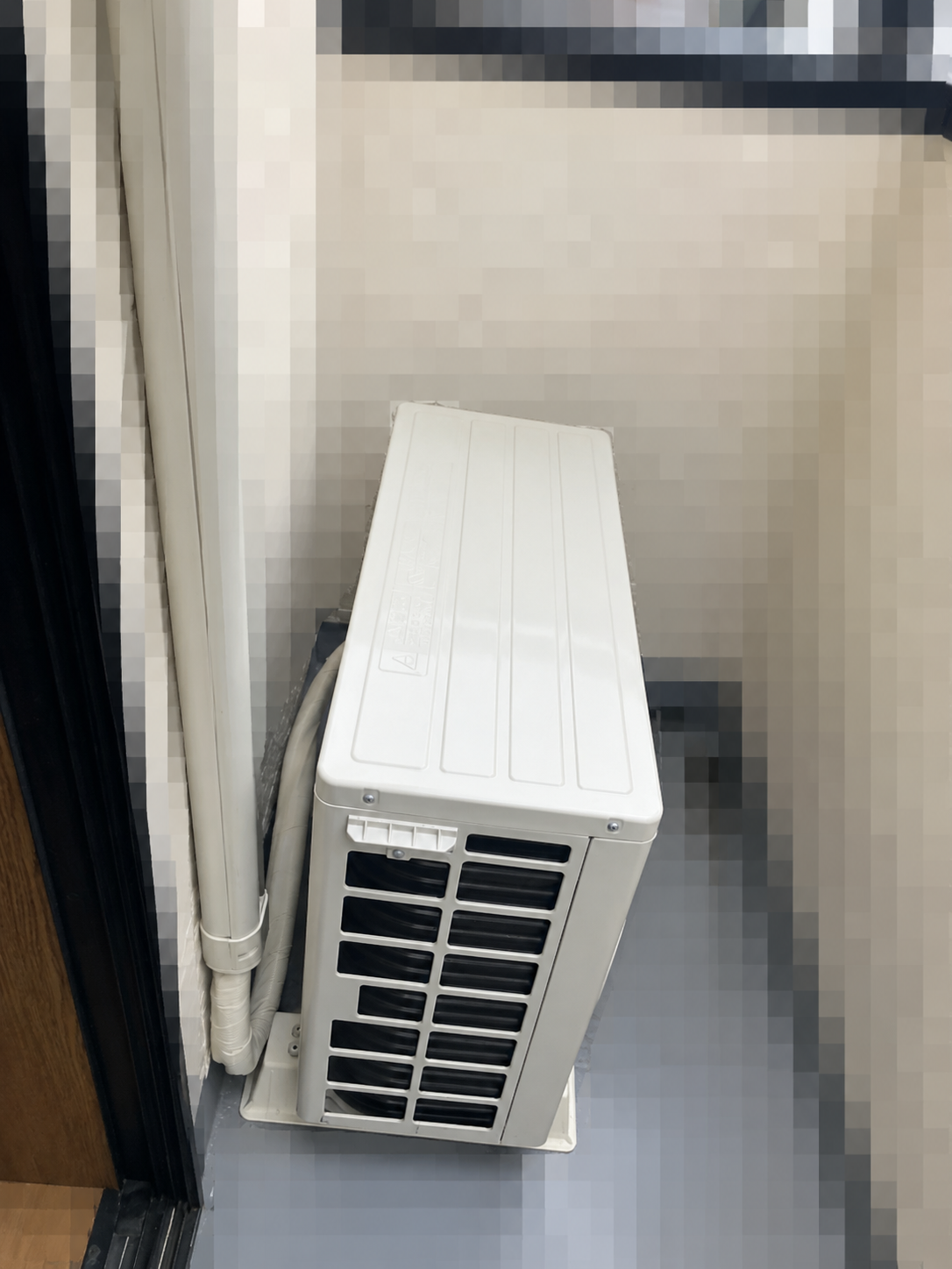 東京都八王子市 エアコン新規取付工事 室外機④