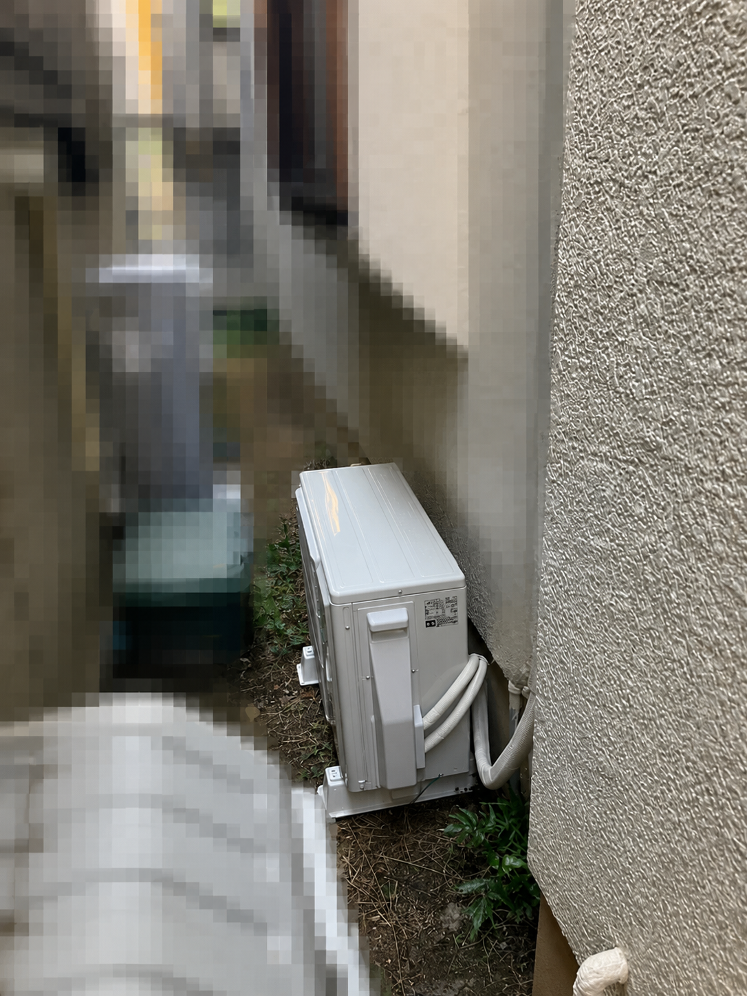 東京都中央区 エアコン新規取付 室外機