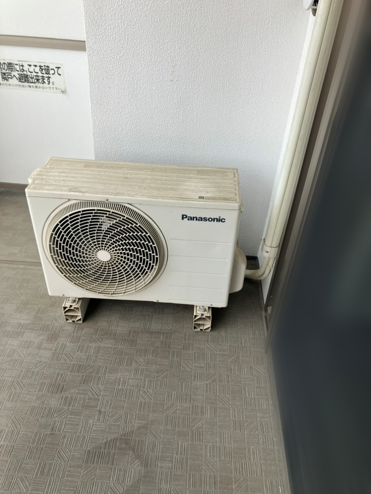 町田市施工前室外機