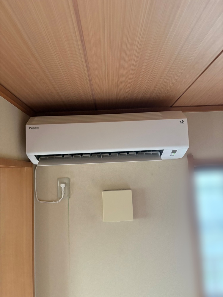東京都東久留米市でダイキンEシリーズ6畳用を入れ替え|S225ATES・隠ぺい配管