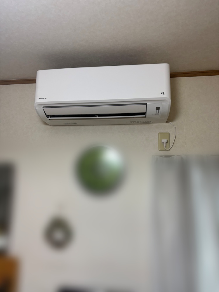 東京都練馬区でダイキンGXシリーズ10畳用を入れ替え｜S284ATGS・2段置き