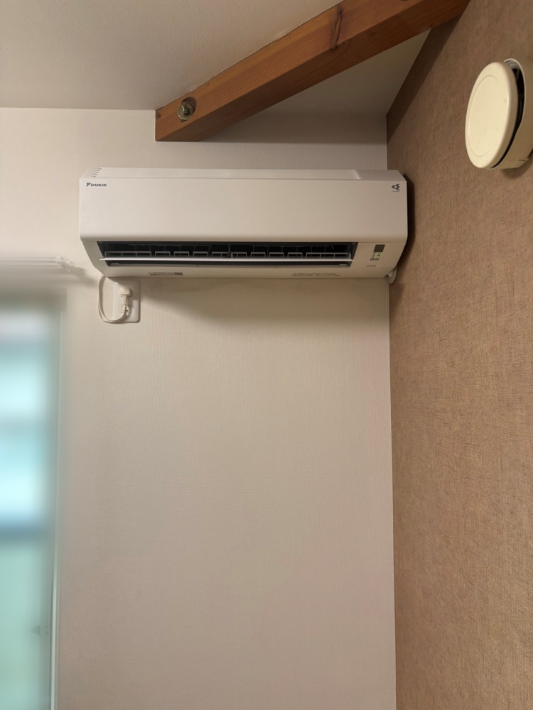 東京都立川市でダイキンEシリーズ6畳用を入れ替え｜S225ATES・2階高所・配管延長