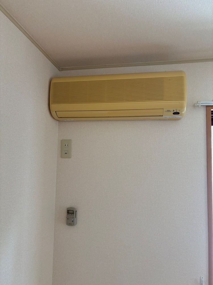 青梅市施工前室内機