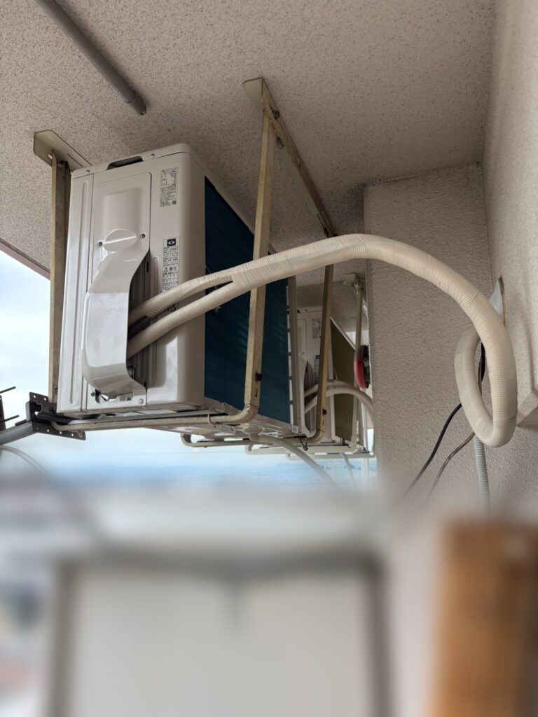 武蔵村山市施工後室外機