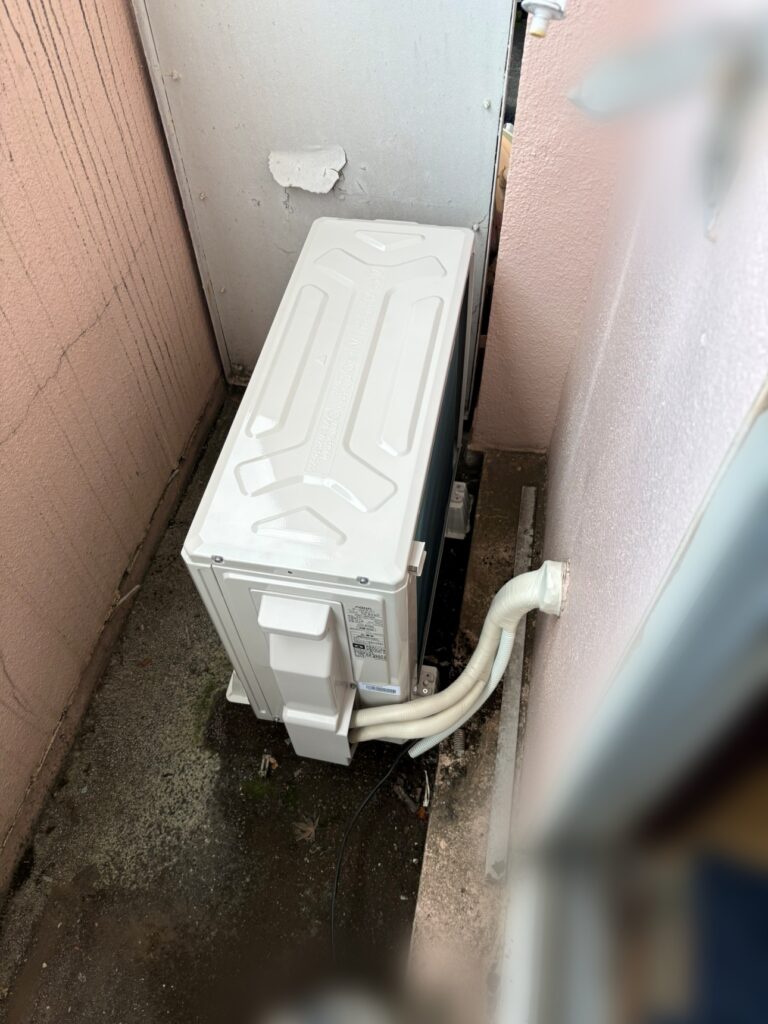 武蔵村山市施工後室外機