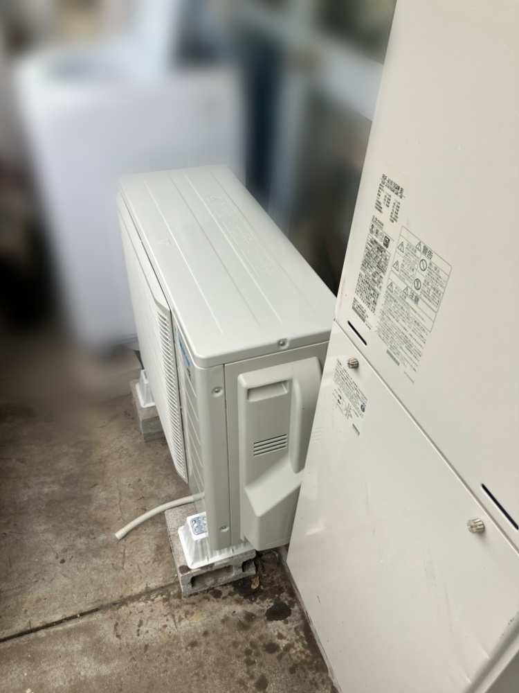 稲城市施工後室外機