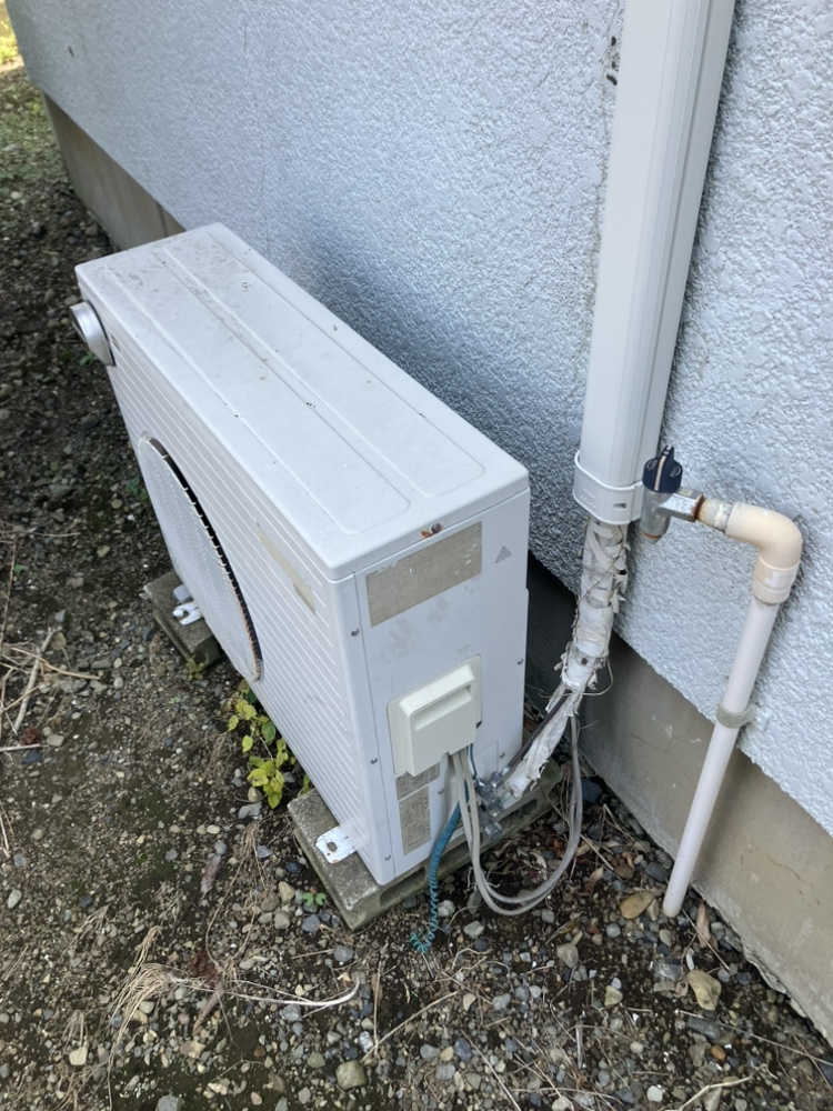 あきる野市施工前室外機