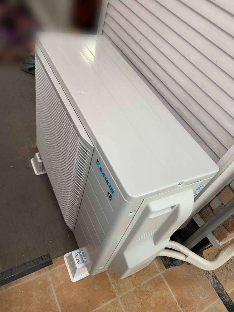 府中市施工後室外機