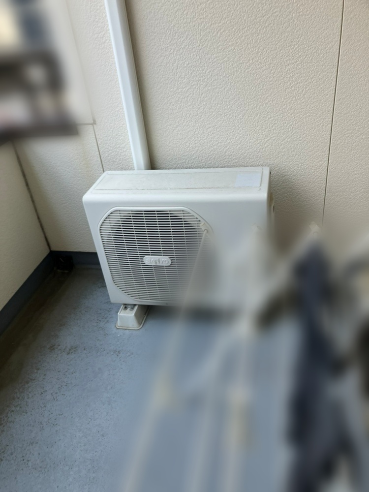 町田市施工前室外機