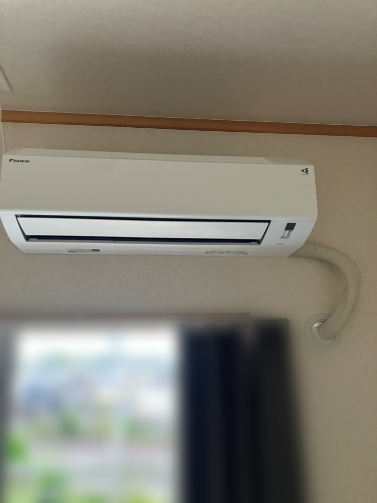 東京都国立市でダイキンE 8畳 S255ATESを新規取付