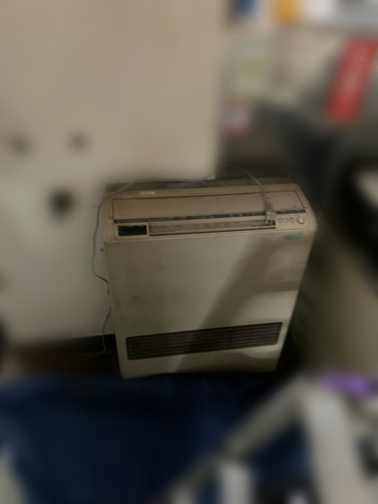 練馬区施工前室内機
